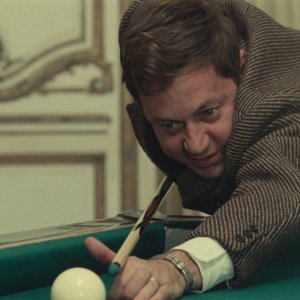 Fantozzi gioca a biliardo, Paolo Villaggio nei panni del personaggio