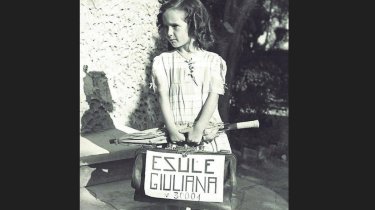 La Bambina Con La Valigia