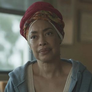 9-1-1: Lone Star. Gina Torres in una scena del finale di serie.