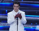 Sanremo 2025: ecco perché Tony Effe è apparso senza tatuaggi nella prima serata