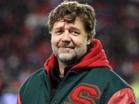 Russell Crowe è un allenatore di MMA nelle prime immagini di Beast In Me