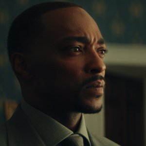 Captain America: Brave New World: Anthony Mackie in un primo piano