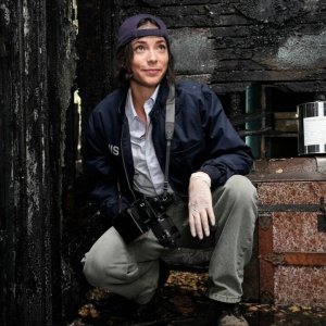 NCIS: Origins. Mariel Molino in un'immagine della serie.