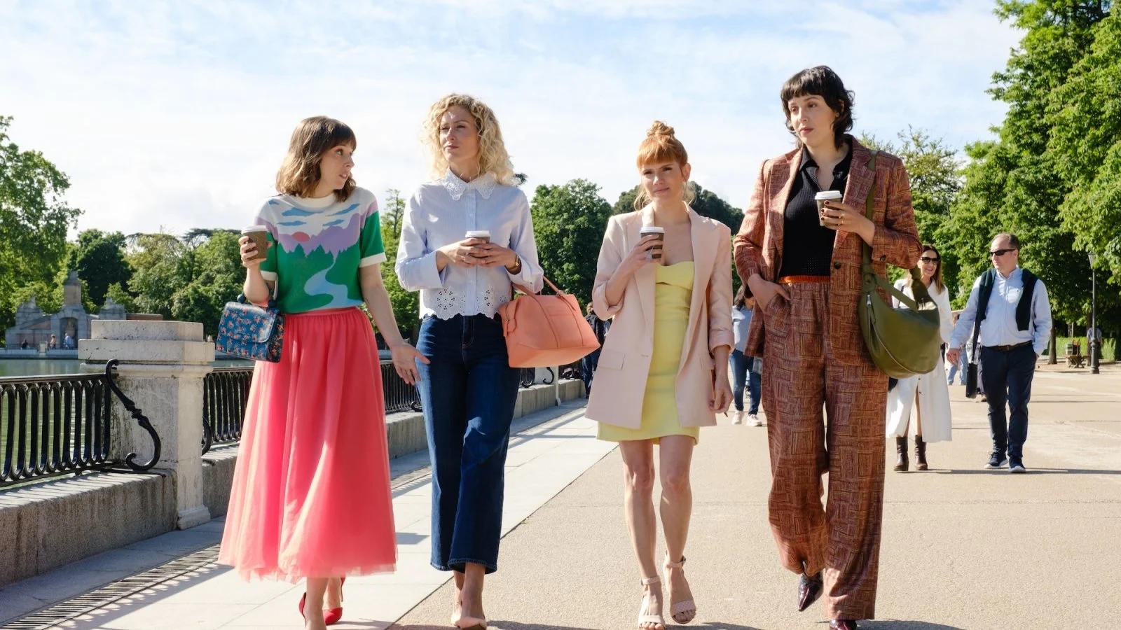 Diana Gómez, Teresa Riott, Silma López e Paula Malia in una scena della quarta stagione di Valeria