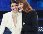 Sanremo 2025 è imbattibile, la quarta serata vola oltre il 70% di share: gli ascolti del 14 febbraio