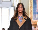 Lucio Corsi prima di Sanremo: spuntano le foto da modello per Gucci