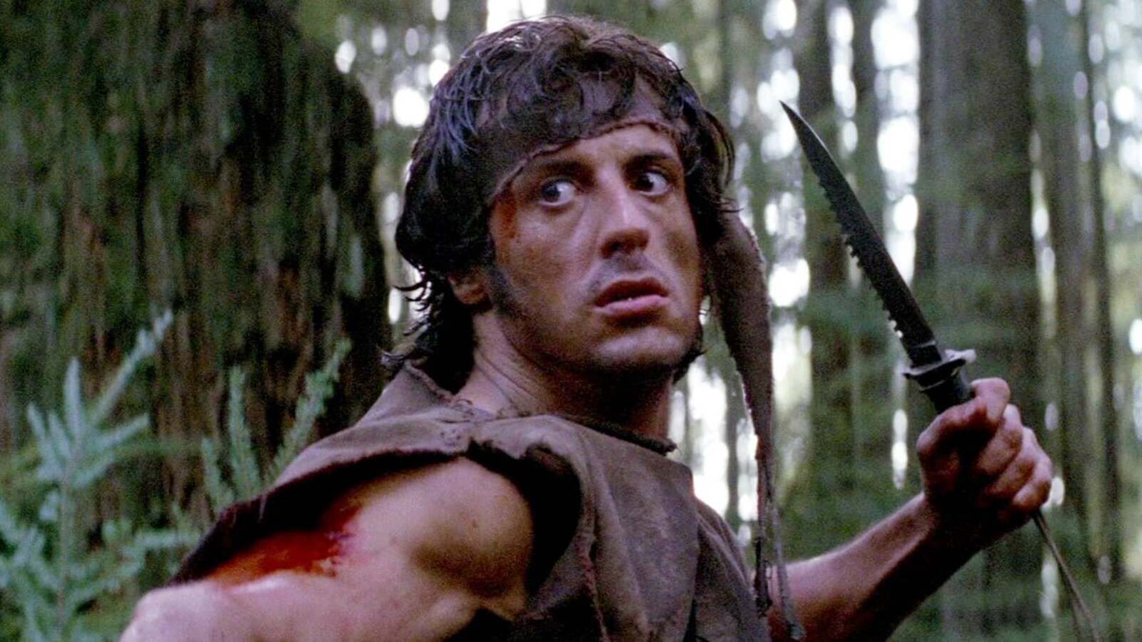 Sylvester Stallone in una scena di Rambo.