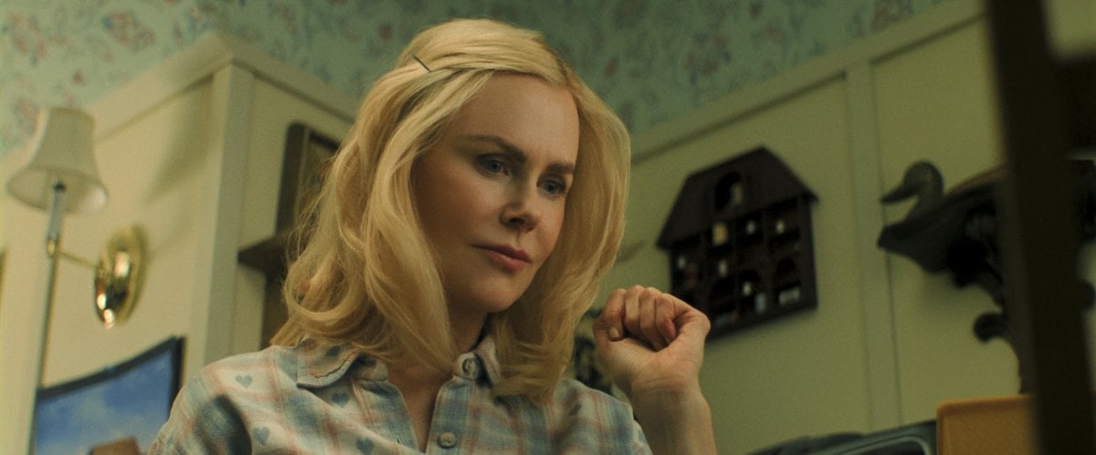 Nicole Kidman e Gael Garcia Bernal nelle prime foto del perverso comedy thriller Holland