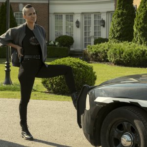 Reacher. Maria Sten in una scena della terza stagione.