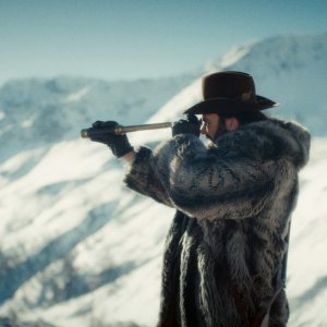 Winter Palace. Clive Standen in una scena della serie.