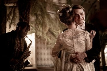 Winter Palace Cyril Metzger Manon Clavel Serie Tv Netflix