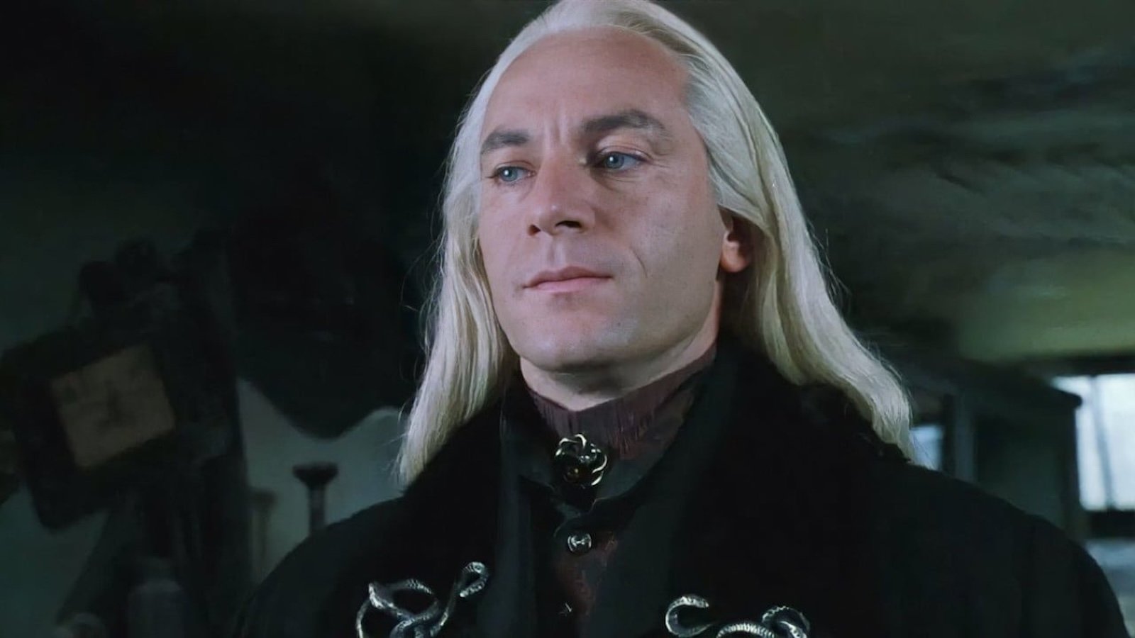 Jason Isaacs è Lucius Malfoy in Harry Potter e la camera dei segreti