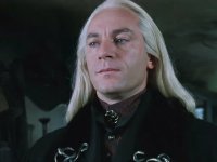 Harry Potter, Jason Isaacs ha chiesto a una fan di coprirsi durante un autografo: 'Ci sono bambini ovunque'