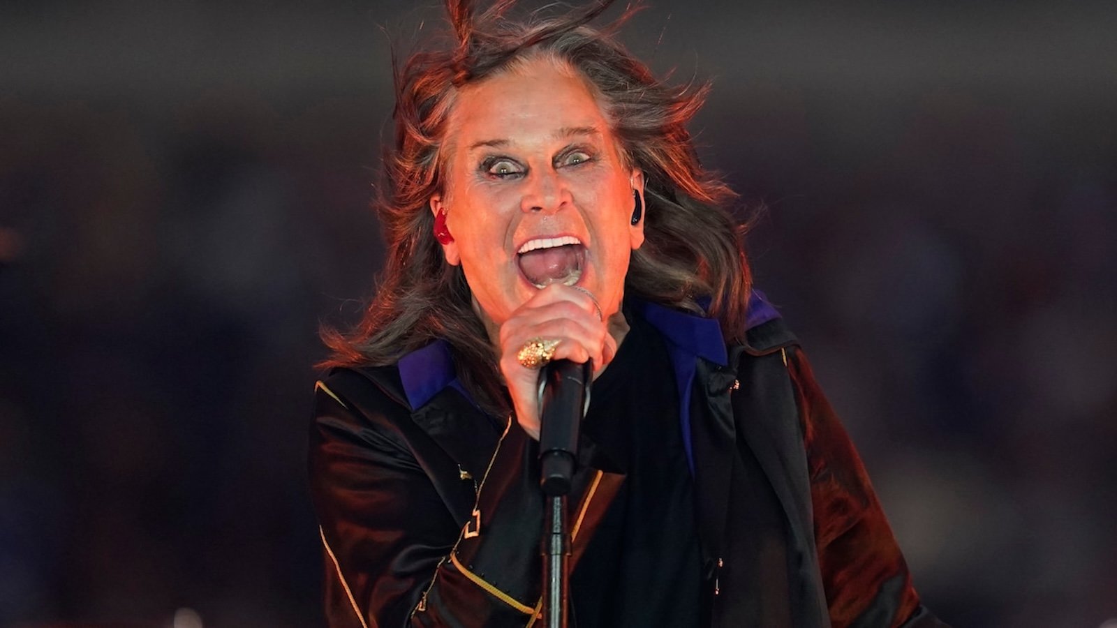 Ozzy Osbourne durante un concerto nel 2022