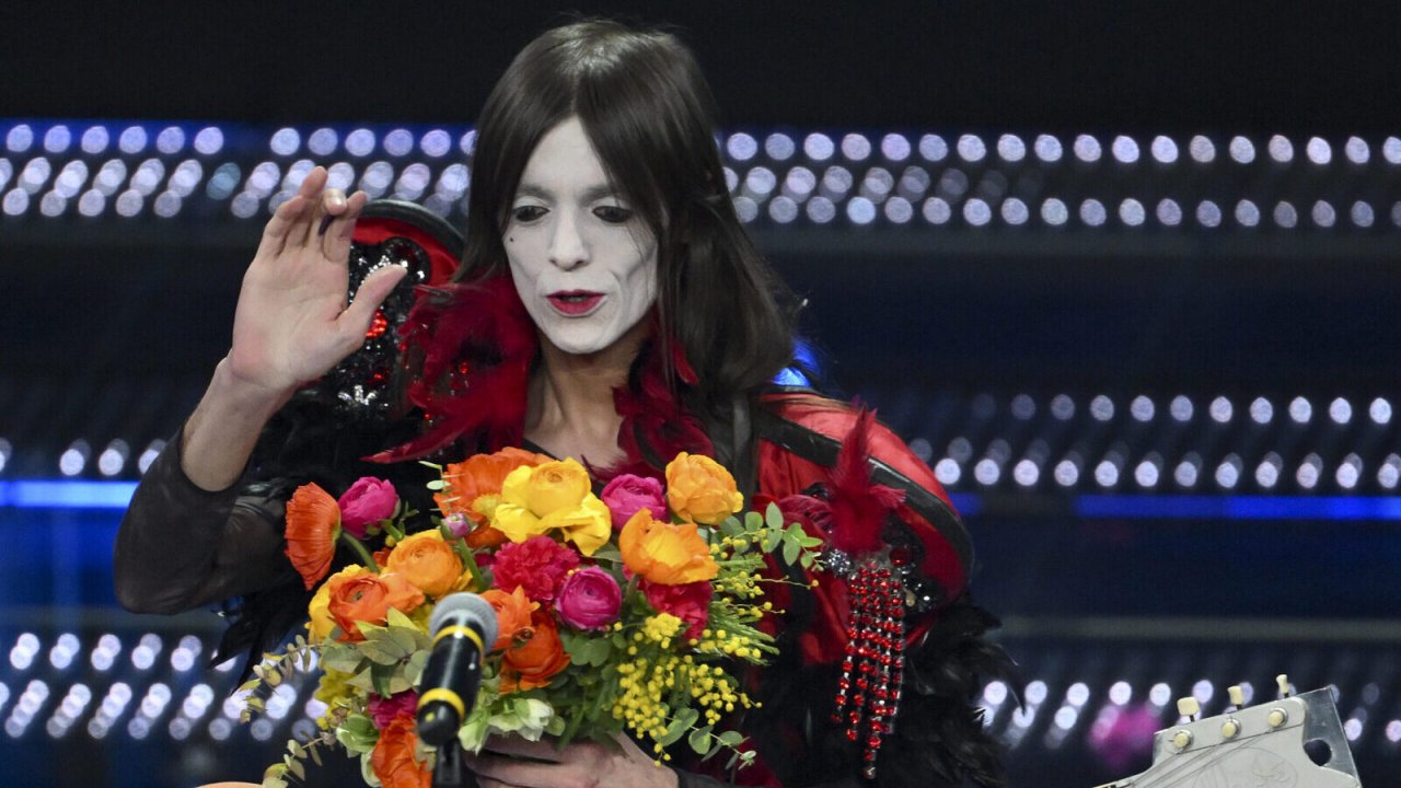 Lucio Corsi a Sanremo 2025