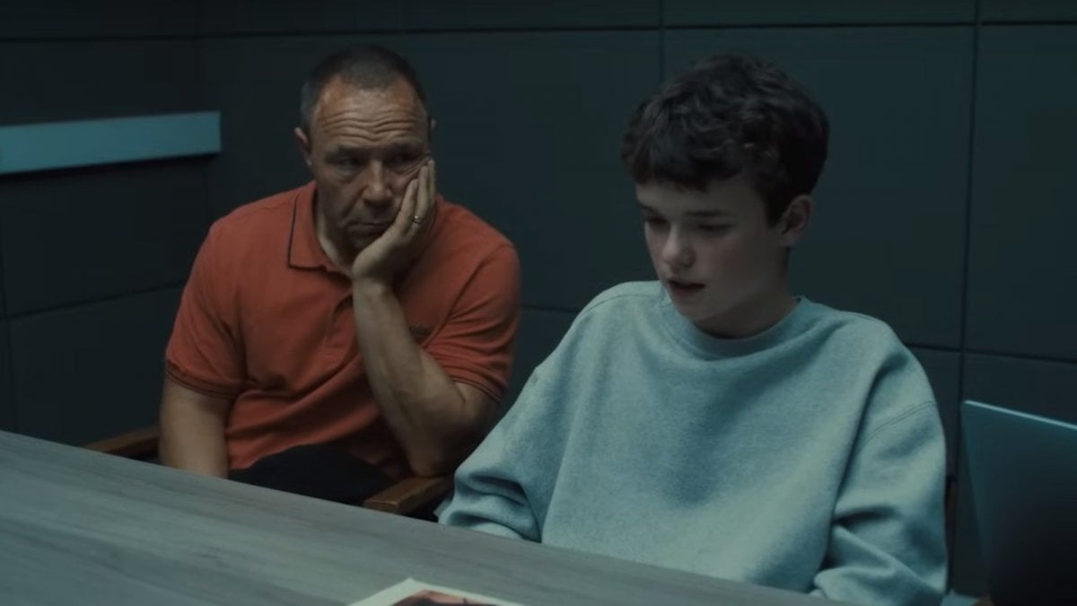 Stephen Graham è un padre alle prese con una scoperta terribile nel trailer di Adolescence