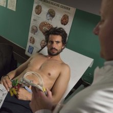 Einstein. Tom Beck in una scena della serie.