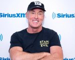 John C. McGinley, dopo Scrubs, collaborerà con Bill Lawrence recitando nella sua serie per HBO