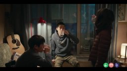 The Breaking Ice - Clip italiana del romance di Anthony Chen