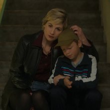 Toxic Town. Jodie Whittaker in una scena della serie.