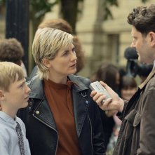 Toxic Town. Jodie Whittaker in una sequenza della serie.