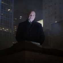 Daredevil: Rinascita, Vincent D'Onofrio in una scena della serie Disney+