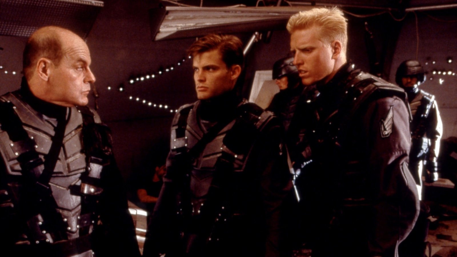 Una scena da Starship Troopers