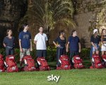 Pechino Express 2025 al via stasera su Sky e NOW: i concorrenti, le coppie, i Paesi e le tappe del viaggio