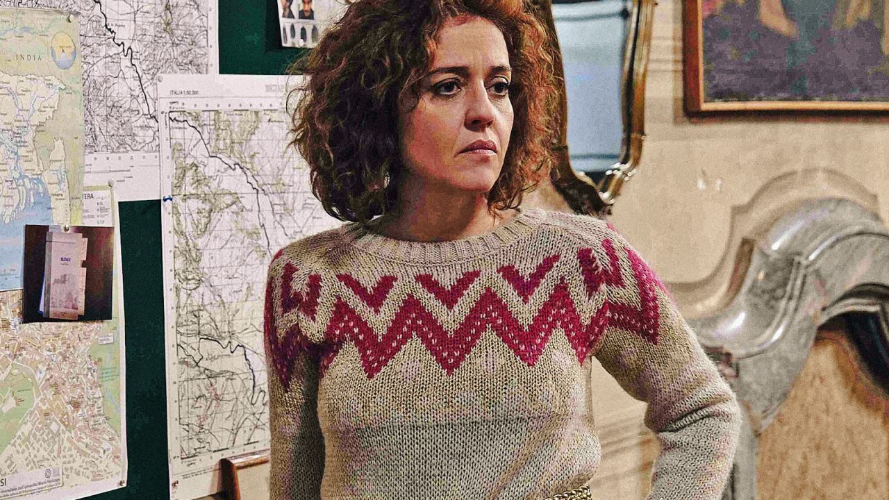 Vanessa Scalera e Barbara Ronchi in una scena di Imma Tataranni 4.