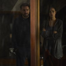 Gioco pericoloso: Elodie con Adriano Giannini in un gioco di riflessi