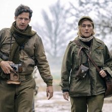 Lee Miller: Kate Winslet con Andy Samberg in una sequenza