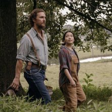 The Rivals of Amziah King: Matthew McConaughey e Angelina LookingGlass in una scena