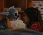 Lilo & Stitch: l'incontro tra i protagonisti e molte scene ispirate al film animato nel nuovo trailer