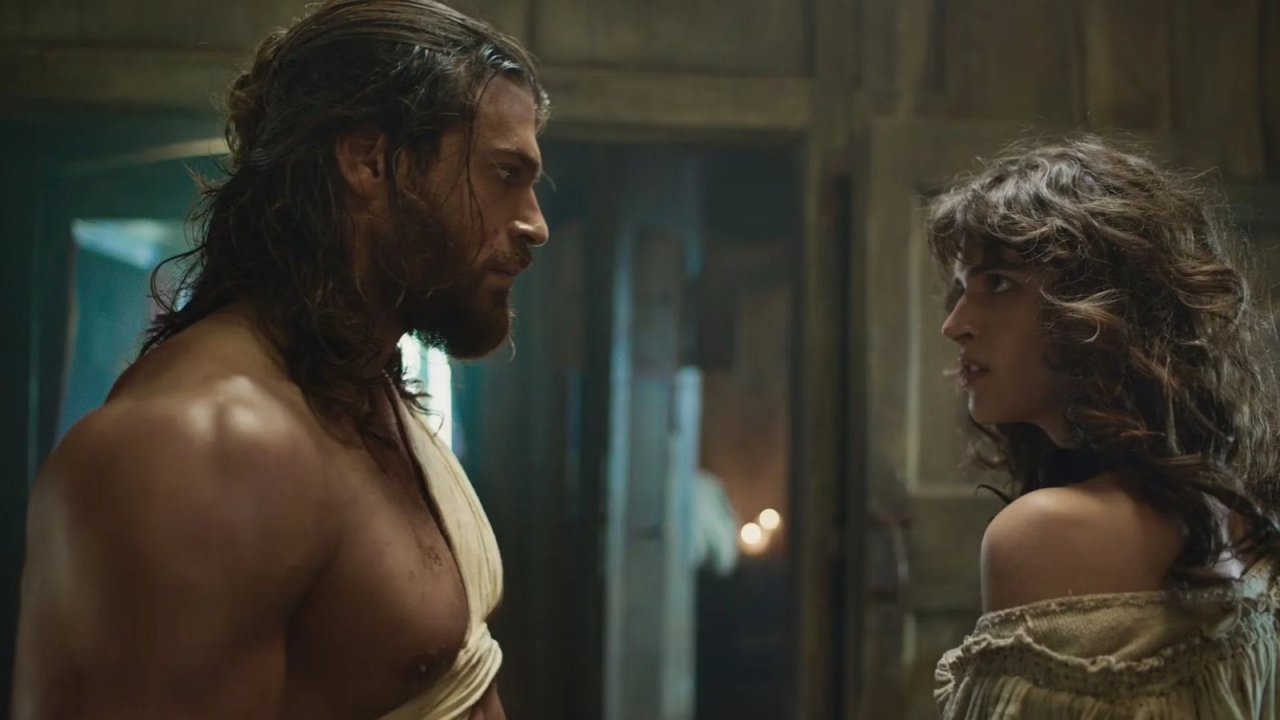 Can Yaman e Greta Ferro ne Il Turco