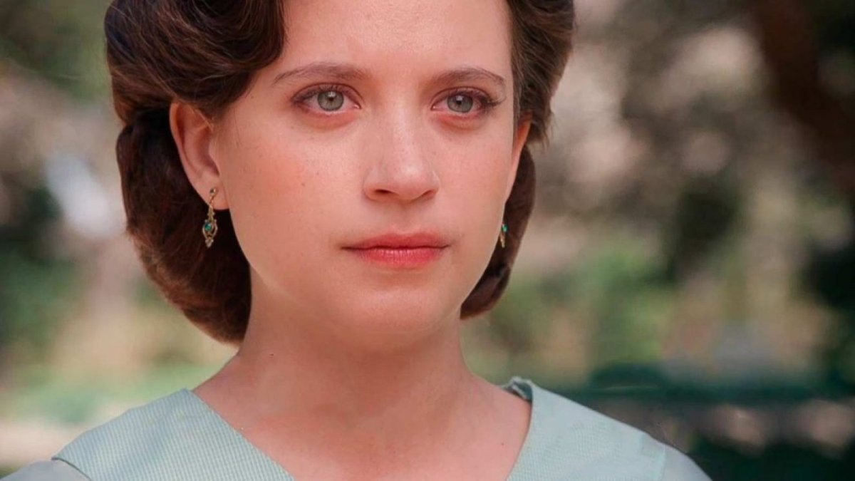 La Promessa, anticipazioni 17 marzo: Juana aiuta Martina, Petra affronta Ayala