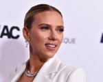 Scarlett Johansson sulla pressione social: 'Il film avrà successo anche senza che mi iscriva a Instagram'