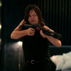 Ballerina, Norman Reedus in azione in una scena dello spin-off di John Wick