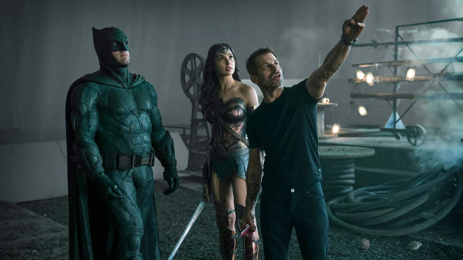 Una foto di Snyder sul set di Justice League