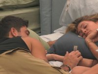 Grande Fratello, Helena e Lorenzo nascondono un segreto: Shaila li smaschera, Mariavittoria punzecchia