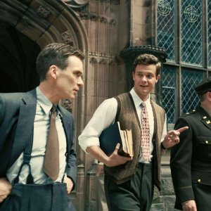 Oppenheimer: Cillian Murphy, Matt Damon e Jack Quaid in una scena