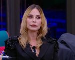 Grande Fratello, Stefania Orlando su Beatrice Luzzi: “più che fare l’opinionista ci sta provando”