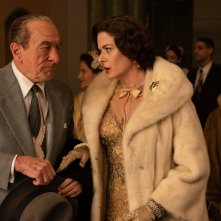 The Alto Knights - I due volti del crimine: Robert De Niro e Debra Messing in una scena