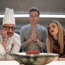 The Residence. Bronson Pinchot, Barrett Foa e Molly Griggs in una scena della serie.