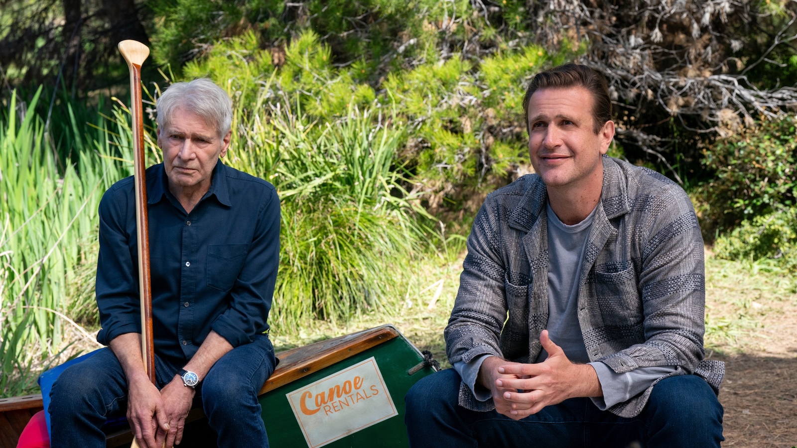 Shrinking, Harrison Ford e Jason Segel in una scena della seconda stagione