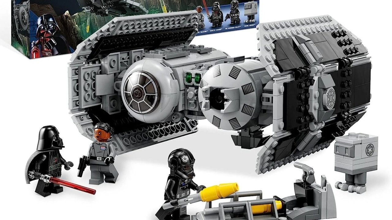 Il set LEGO Star Wars del TIE Bomber da una foto su Amazon.