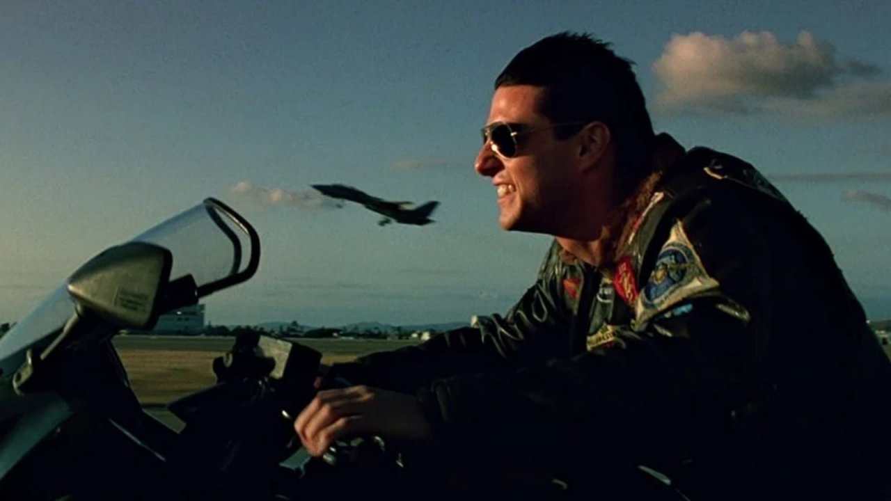 Tom Cruise in una scena di Top Gun.