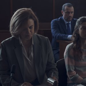 Una figlia: Stefano Accorsi e Ginevra Francesconi in tribunale