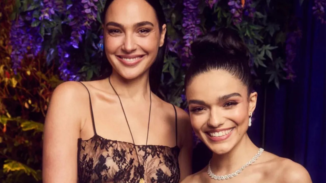 Una foto di Rachel Zegler e Gal Gadot