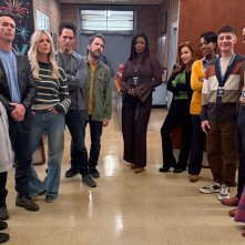 Abbott Elementary 4. Una foto dal set dall'episodio crossover con C'è sempre il sole a Philadelphia.