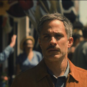 Holland: un primo piano di Gael Garcia Bernal